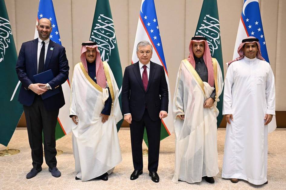 Uzbekistan’s President Mirziyoyev meets Saudi business leaders on energy and infrastructure projects