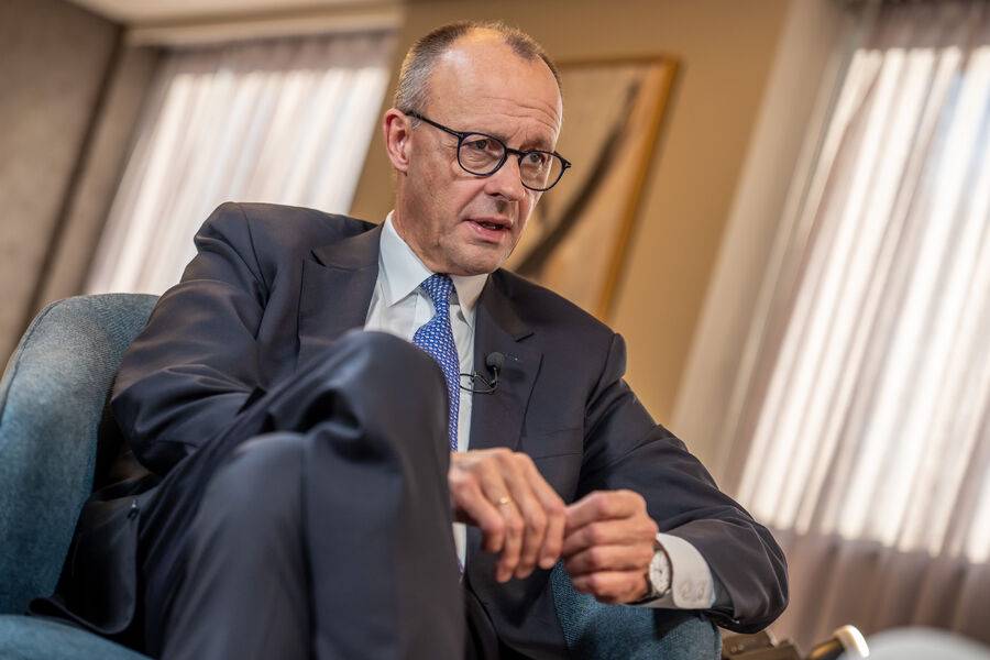 Германия канцлери Трампнинг Ғазо бўйича режасини қўллаб-қувватлашини билдирди