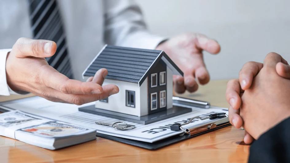 Jizzaxda bankdan qarzdorlarning 414,6 mlrd soʻmlik mulki auksionga chiqarildi