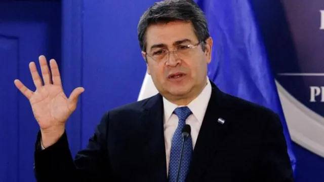 Gonduras yaqinda Tramp tomonidan ozod qilingan sobiq prezidentni hibsga olishga order berdi