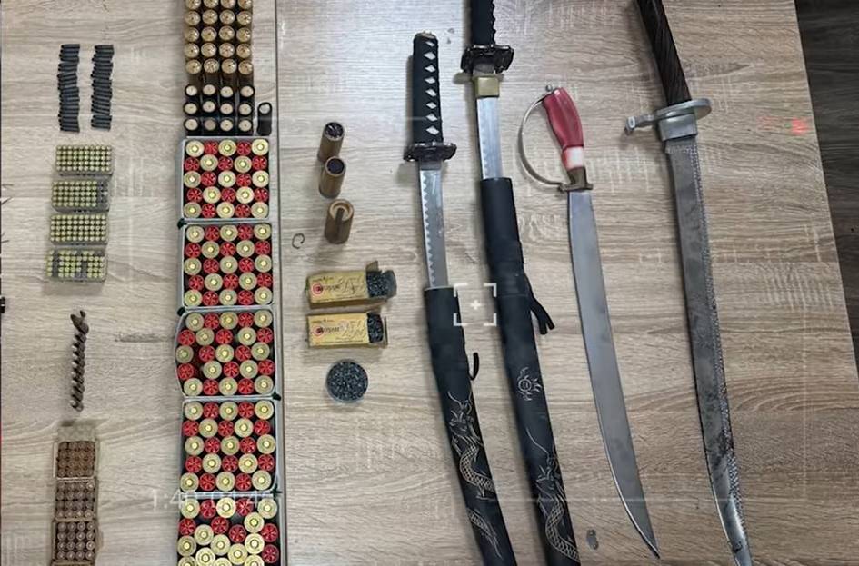 Тошкентда жамоат жойларида тиғли буюм олиб юрган 1,5 мингдан ортиқ фуқарога чора кўрилди