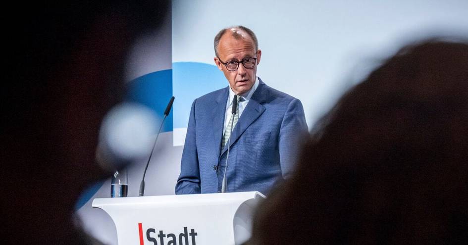 “U to‘xtamaydi”. Germaniya rahbari Putinni Gitlerga qiyosladi