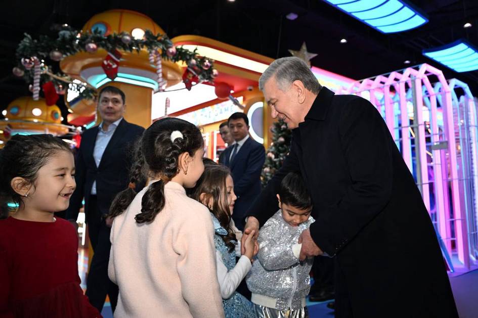 Шавкат Мирзиёев посетил торговый и бизнес-центр «Юнусобод галереяси»