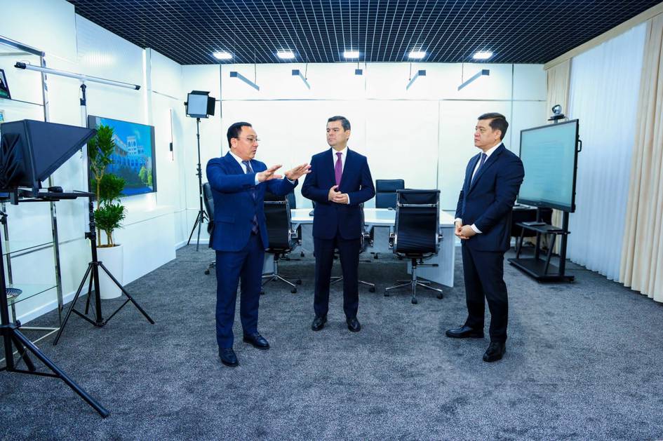 Sherzod Asadov Soliq qoʻmitasida tashkil etilgan media studiya faoliyati bilan tanishdi