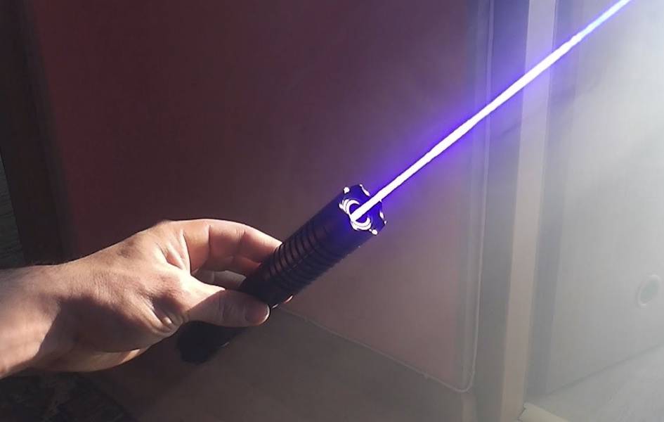 Oʻzbekistonda portativ lazerli nur tarqatkichlardan noqonuniy foydalanganlik uchun javobgarlik belgilanishi mumkin