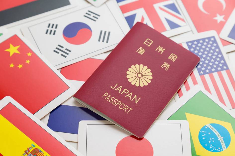 Япония фуқаролигини олиш учун мамлакатда яшаш муддати икки баробарга узайтирилади