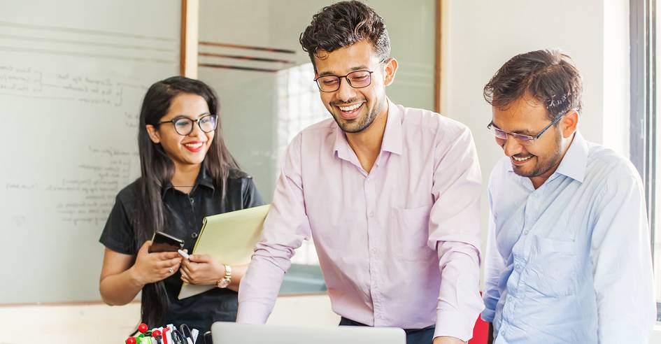 Рынок труда Индии в 2025 году вырос благодаря женщинам, новичкам и малым городам