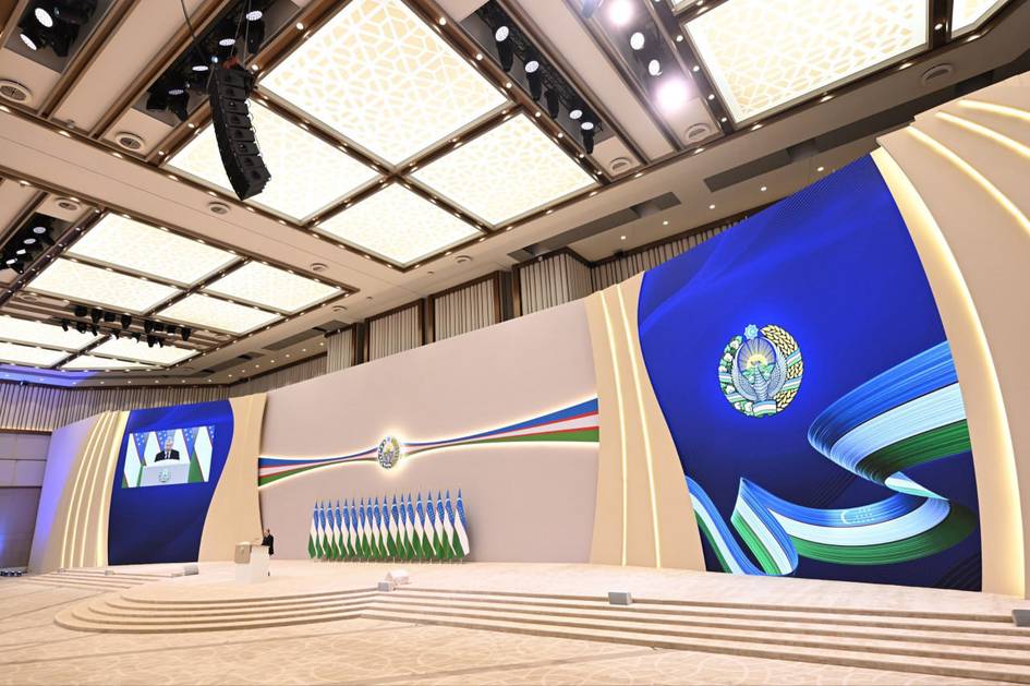 Uzbekistan’s poverty rate falls from 8.9% to 5.8% in 2025, President Mirziyoyev reports