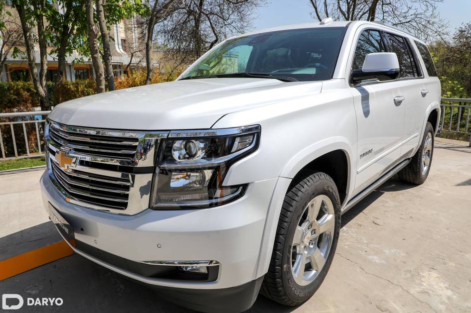 O‘zbekistonda davlat organlarining ortiqcha xizmat avtomobillari sotiladi