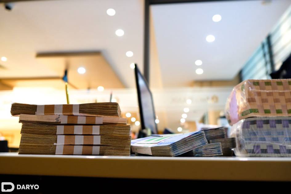 Markaziy bank: Oʻzbekistonda ish haqi va vakantlar soni sezilarli oshdi