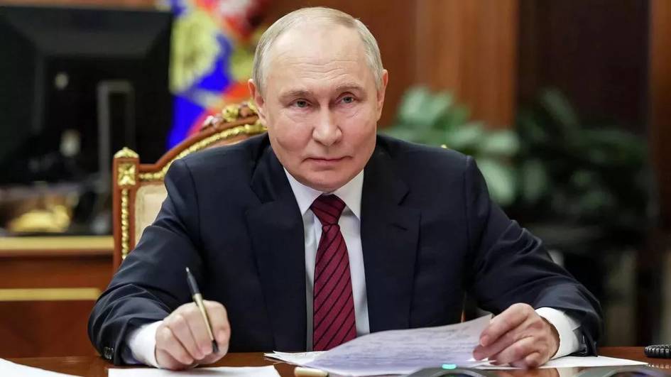 Putin amaldorlarga yillik deklaratsiya topshirmaslikka ruxsat berdi