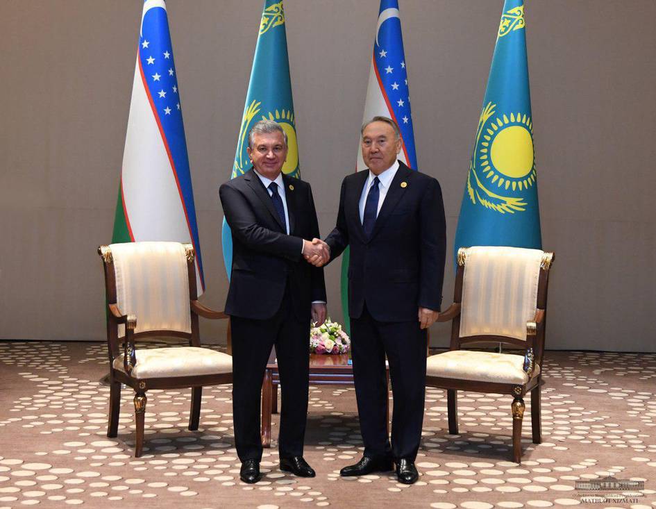 Shavkat Mirziyoyev va Nursulton Nazarboyev yaqinlashib kelayotgan Yangi yil bilan bir-birini qutladi