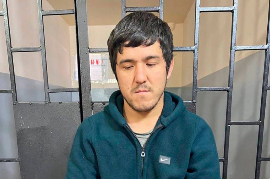 В Ташкенте задержали мужчину, отобравшего телефон у девушки в подземном переходе