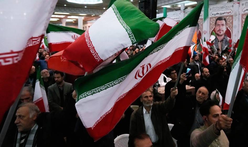 “Эрон ҳукумати намойишчиларни ўлдиришда давом этса, АҚШ вазиятга аралашади” — Трамп