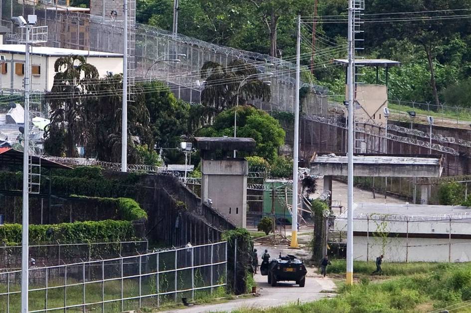 Венесуэла қамоқдаги мухолифат вакилларини озод қилди