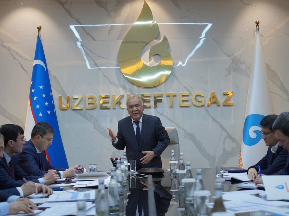 “Ўзбекнефтгаз”нинг янги раиси 4 та нефть базаси раҳбарларини ишдан олди