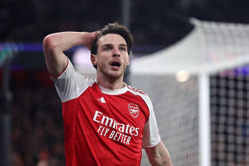 “Арсенал” футболчиси тезликни оширгани учун ҳайдовчилик ҳуқуқидан маҳрум қилинди