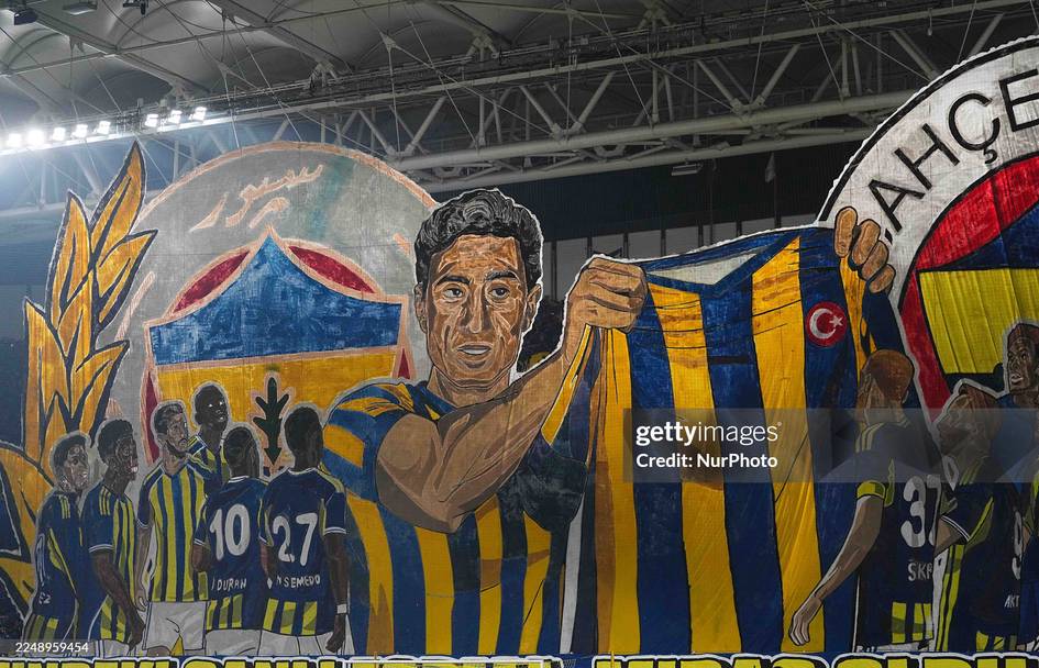 Kuchli dovul sababli “Fenerbahche” va “Galatasaray” o‘rtasidagi Superkubok uchrashuvi ikki soatga kechiktirildi