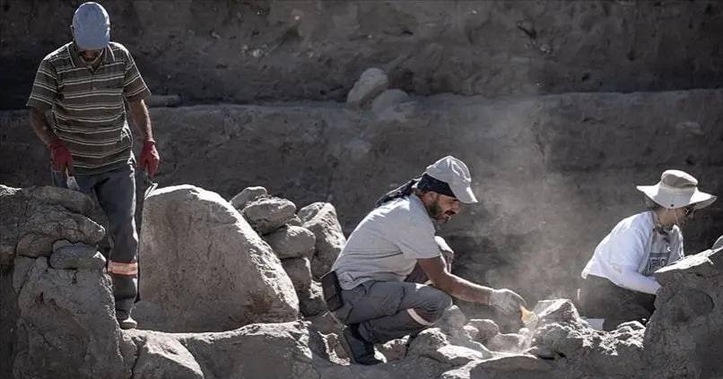 Fargʻonada qadimiy shaharcha qoldiqlari topildi