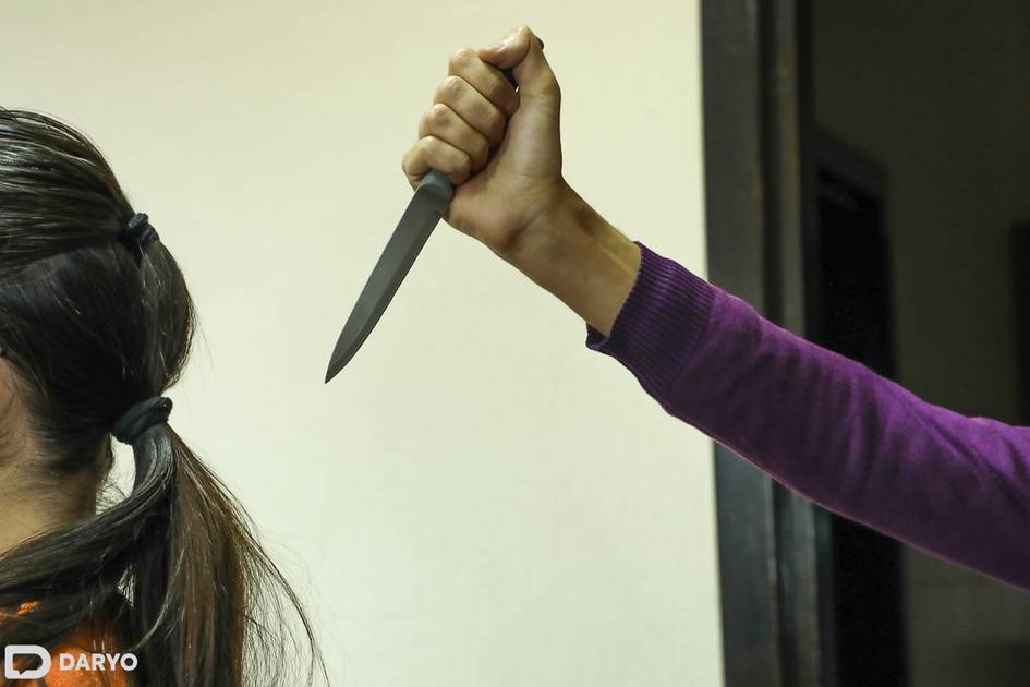 Qashqadaryoda 38 yoshli fuqaro ukasining xotinini pichoqlab oʻldirgani aytilmoqda