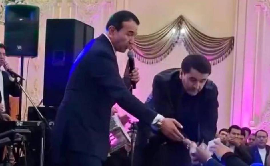 Антикор предложил наказать Озодбека Назарбекова за получение денег на свадьбе