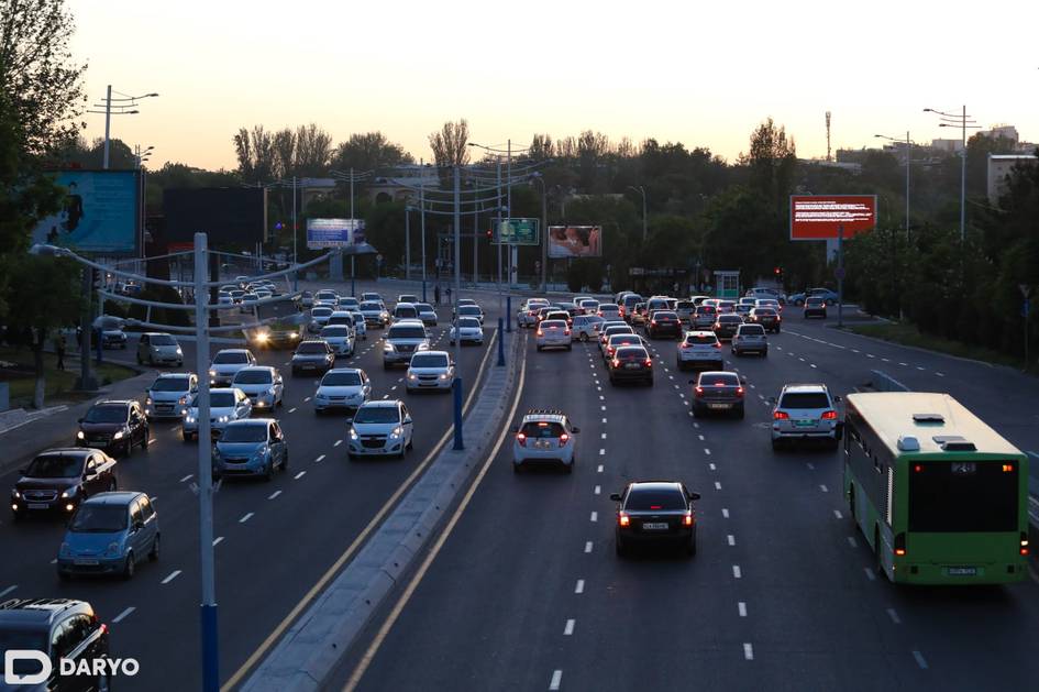 Uzbekistan moves to mandate barrier-free urban transport and stricter taxi rules