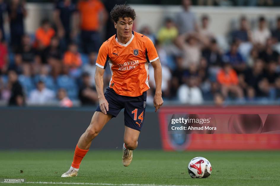 Turkiya chempionati. “Bashakshehir” safarda yirik hisobda g‘alaba qozondi. Shomurodovdan assist