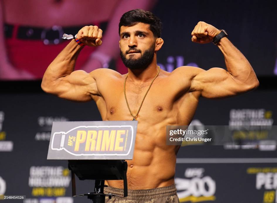 Арман Царукян: “Гетжи билан жанг қиламан, Топурия ярим ўрта вазнга кўтарилади”