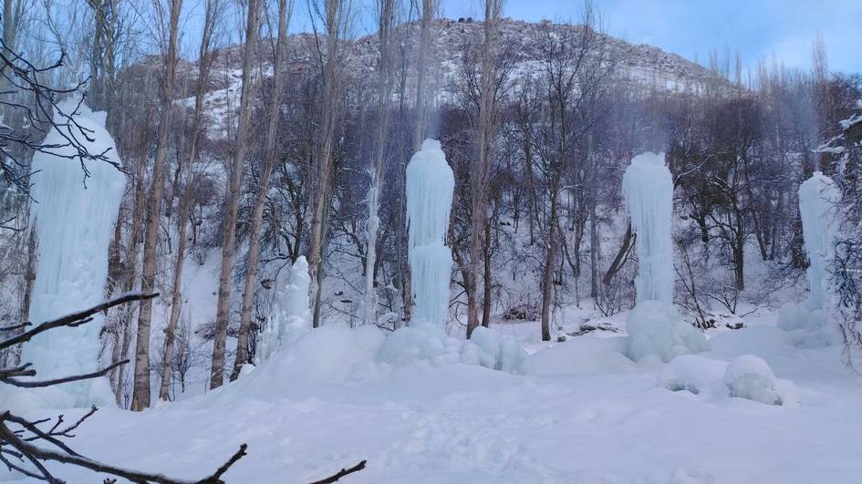 В Кашкадарье для борьбы с дефицитом воды создали искусственные ледники