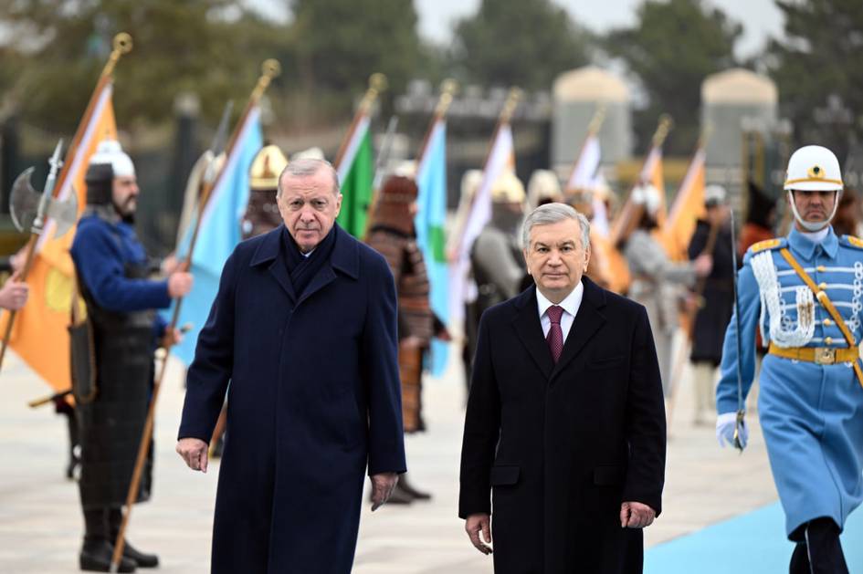 Шавката Мирзиёева торжественно встретили в Турции (фото)