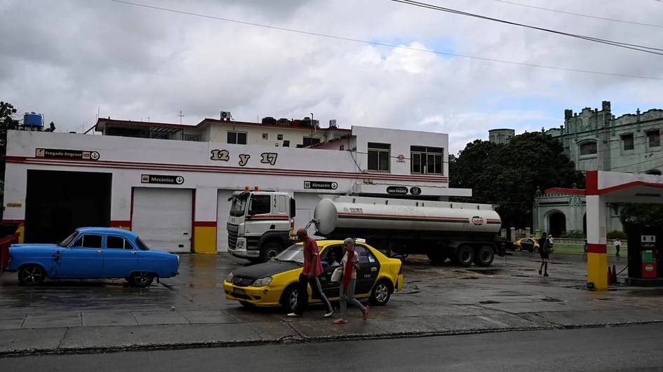 AQSH Kubaga neft yetkazib beradigan davlatlarga boj soladi