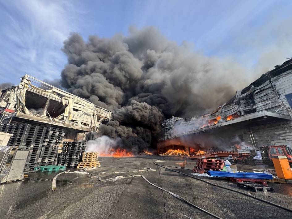 Жанубий Кореядаги заводда содир бўлган ёнғинда Ўзбекистон фуқароси бедарак йўқолди