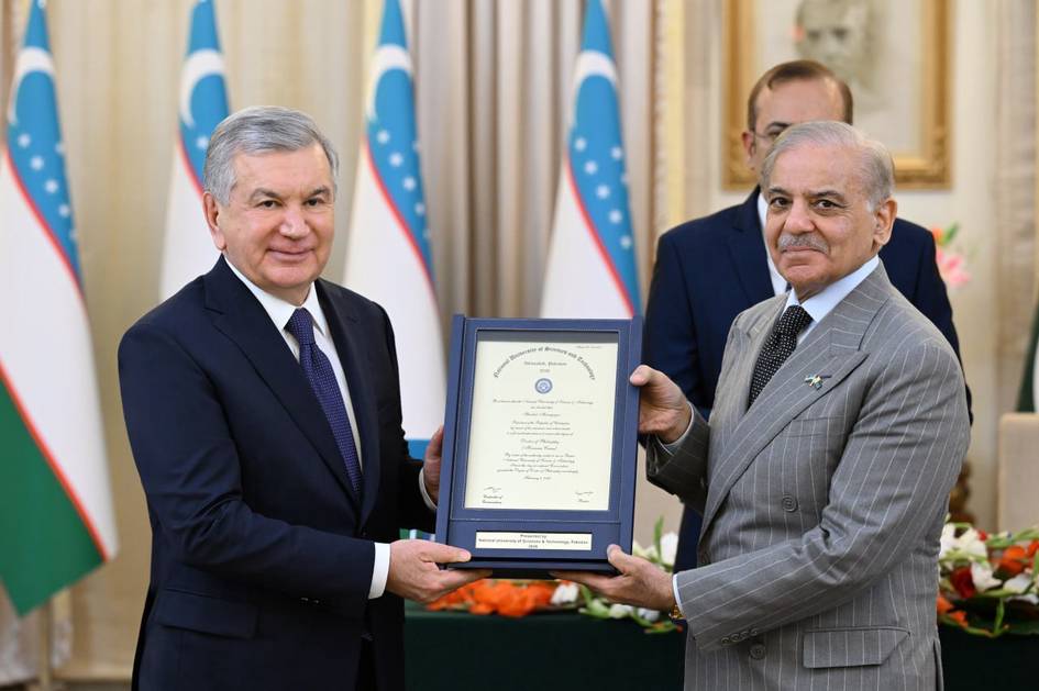 Uzbekistan’s President Mirziyoyev receives honorary doctoral and professorship titles in Pakistan