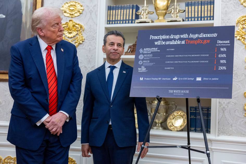 Tramp o‘z nomidagi dori-darmonlar uchun chegirma taklif etuvchi saytni ishga tushirdi