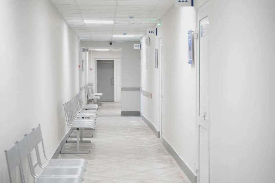 Bu shunchaki tasodif emas: nima uchun shifoxonalar devori asosan oq rangda bo‘ladi? 