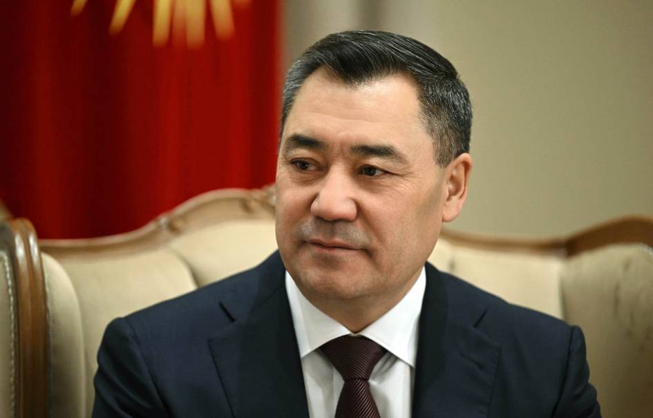 Sadir Japarovdan muddatidan oldin prezident saylovlarini o‘tkazish so‘raldi