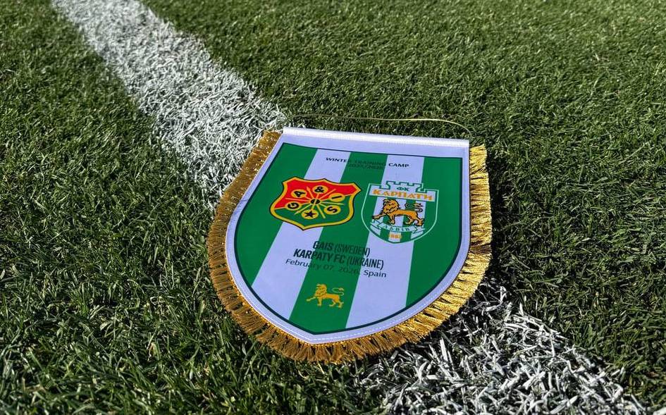 Rus tilida muloqot qilgan futbolchi Ukraina klubi sardorligidan mahrum qilindi