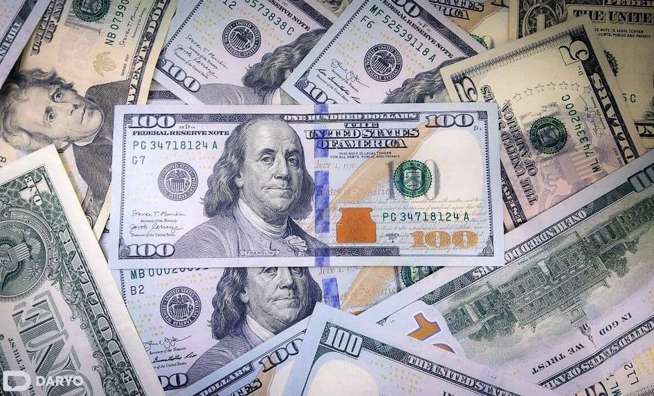 O‘zbekistonda ikki hafta ko‘tarilgan dollar pastladi