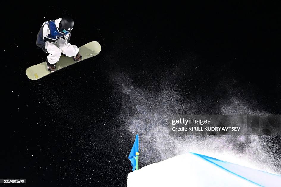 Австралиялик сноубордчи Олимпиададаги машғулот вақтида бўйнини синдириб олди