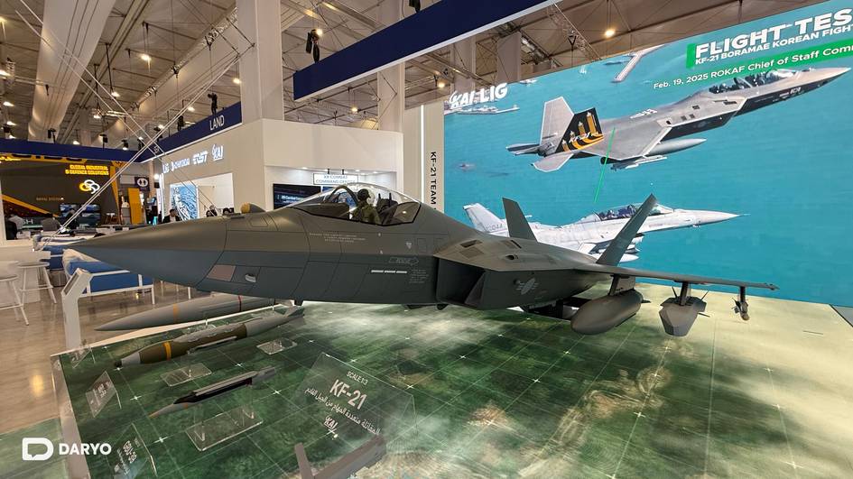 “Ёш лочин”, “Момақалдироқ” ва “Самовий қудрат”  — Жанубий Корея янги қуролларини намойиш этди