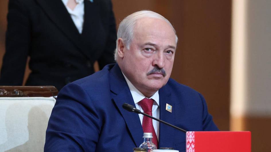 Lukashenko Tinchlik kengashi yig‘ilishida ishtirok etishdan bosh tortdi