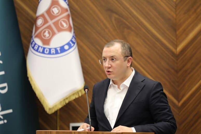 Президент уволил главу ассоциации «Узчармсаноат»