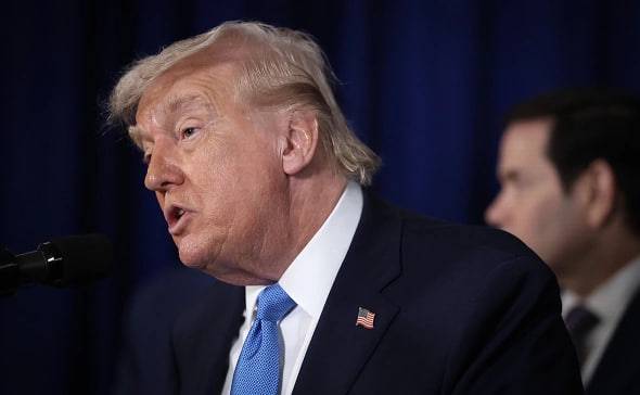 “Zelenskiy harakatni boshlamasa tinchlikni qo‘ldan boy beradi” — Tramp