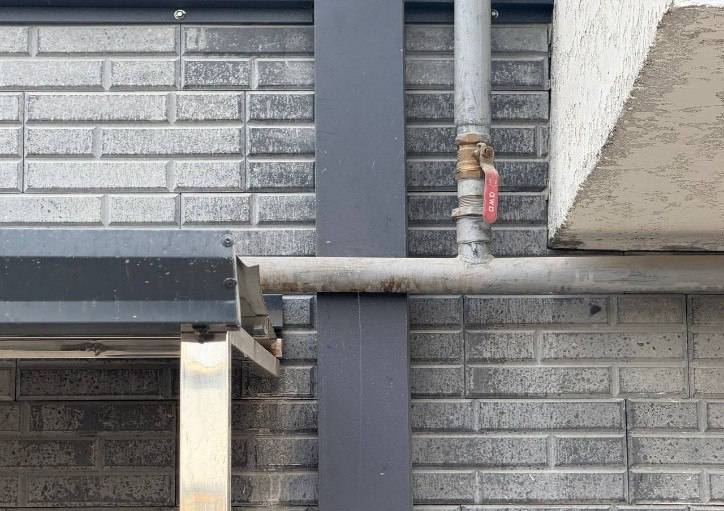 Тошкент вилоятида кўп квартирали уйда 4 млрд сўмлик табиий газдан ноқонуний фойдаланилди