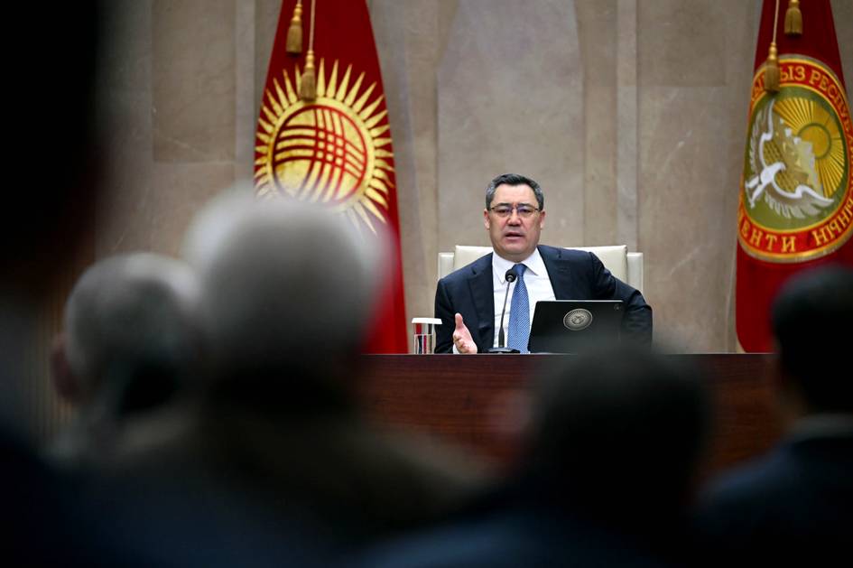 Qirg‘iziston amaldorlariga xorijda hisob raqam ochish taqiqlandi