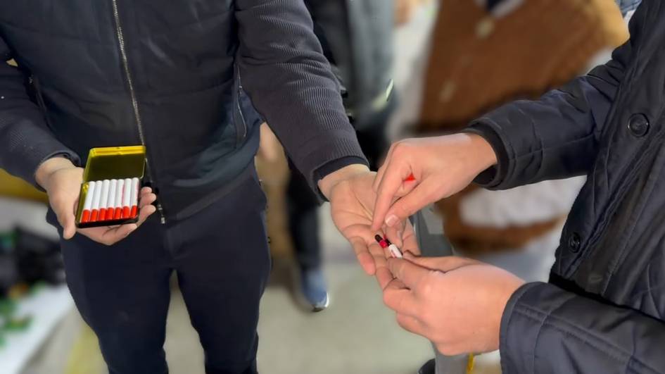 Toshkentda tarkibida psixotrop modda boʻlgan qahva sotuvchi ushlandi