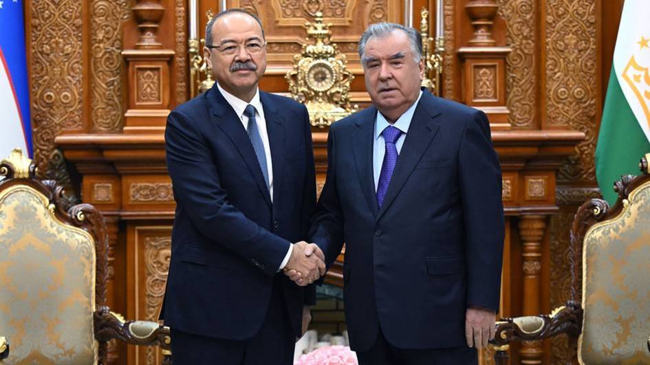 Tajikistan’s President Emomali Rahmon meets Uzbekistan’s PM to discuss bilateral cooperation