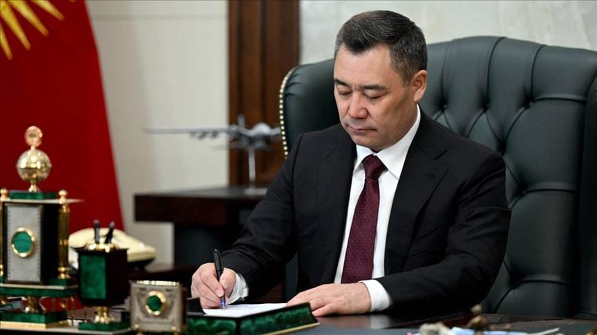 Qirg‘izistonda ayollar va bolalarga nisbatan zo‘ravonlik uchun umrbod qamoq jazosini tayinlash to‘g‘risidagi qonun imzolandi