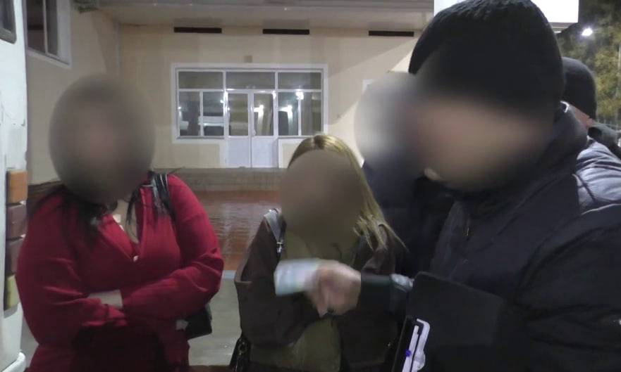 Oʻzbekistonlik ayollarni BAAga fohishalikka yubormoqchi boʻlganlar ushlandi