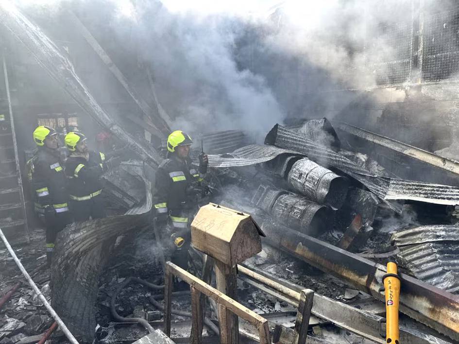 Эронда армия вертолёти бозорга қулаб тушди. Қурбонлар бор (видео)